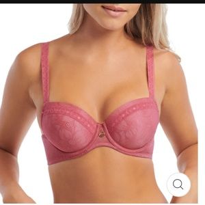 NEW Push up Pink Bra